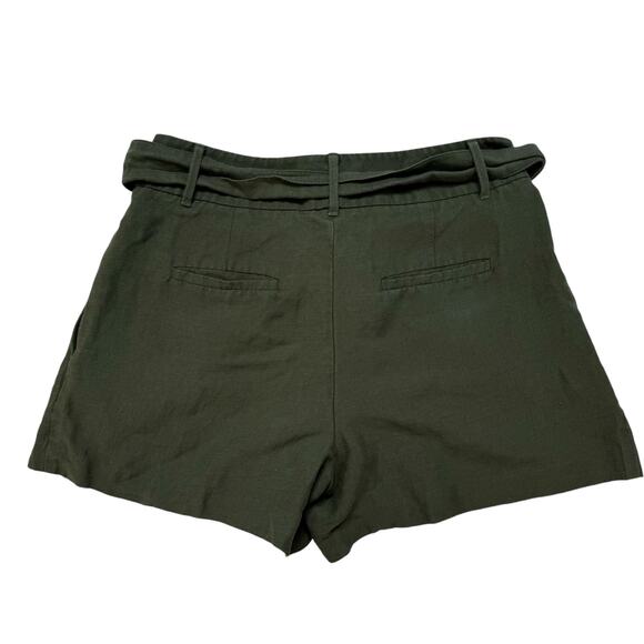 ANN TAYLOR Pine Green Linen Blend Pleated Belted Shorts Size 2 Womens *READ* - Picture 2 of 8